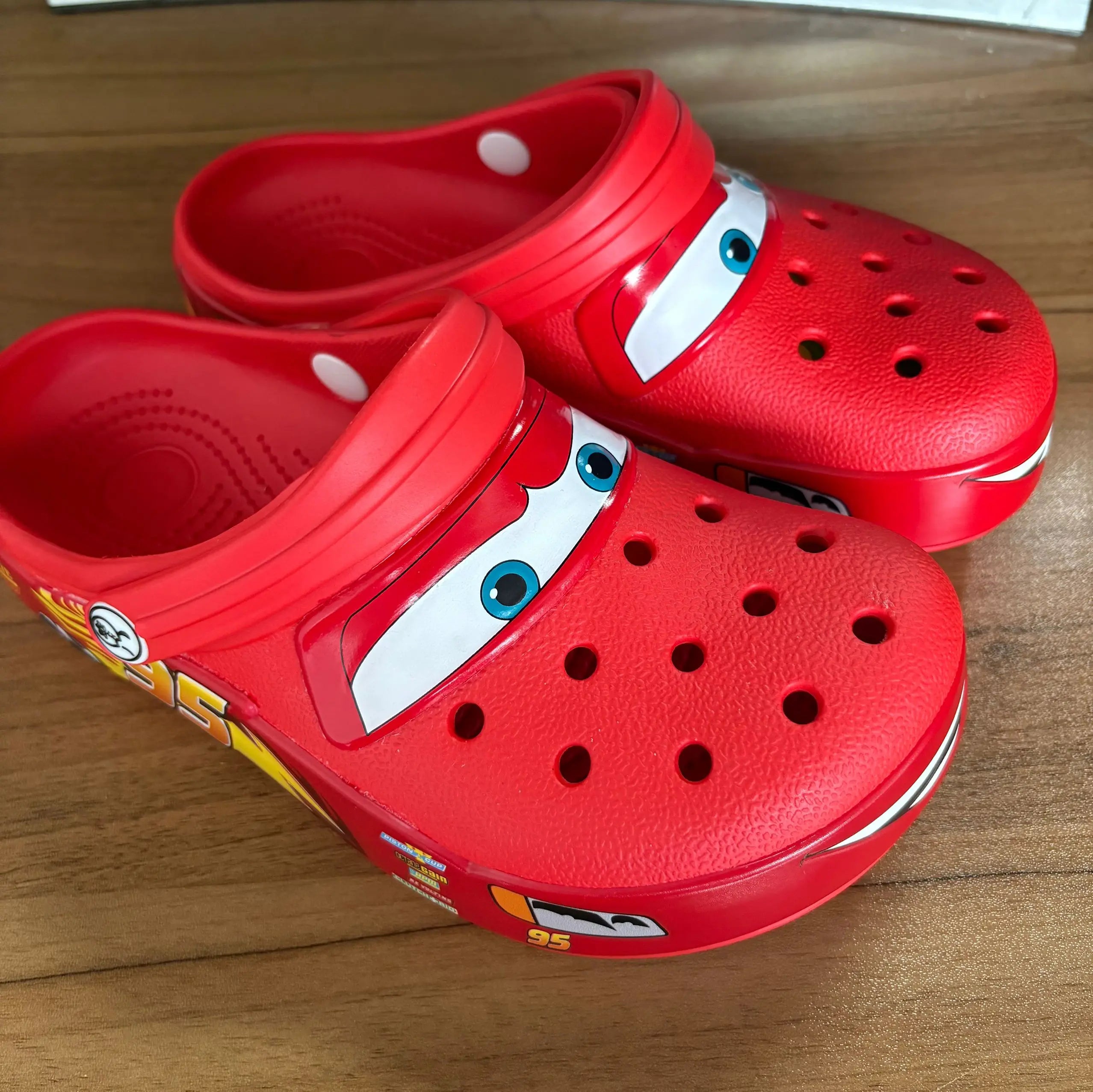 Mcqueens Pixar Cartoon Solid Waterproof Slippers Outdoor Sand Sandals Casual Breathable Ankle-Wrap Eva Adult Shoes Gift